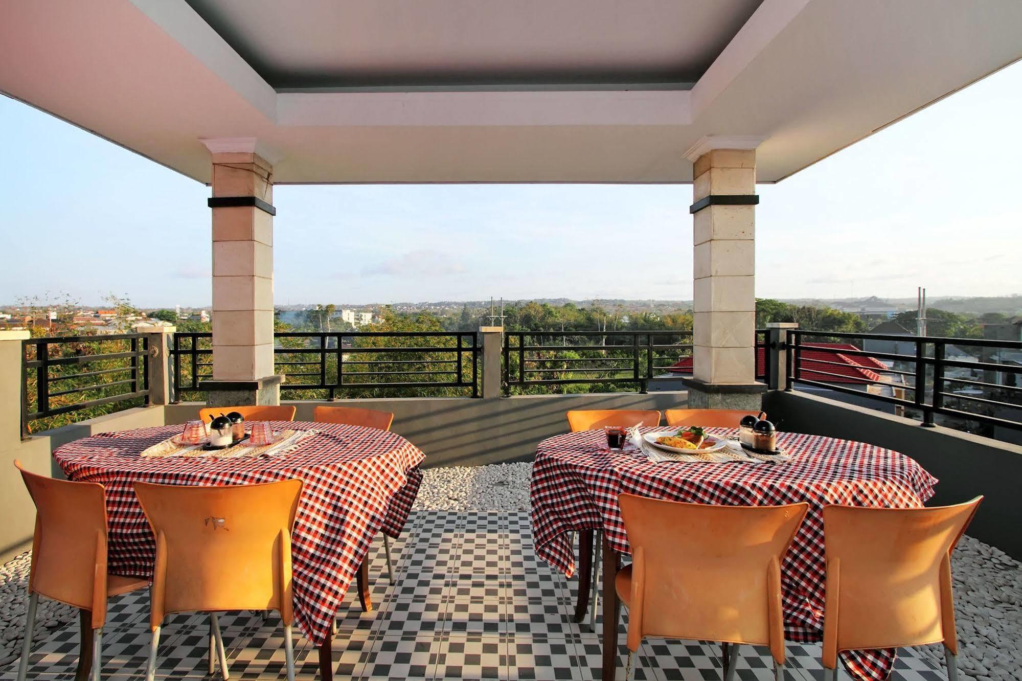 Ramantika Bali House Hotell Jimbaran Exteriör bild