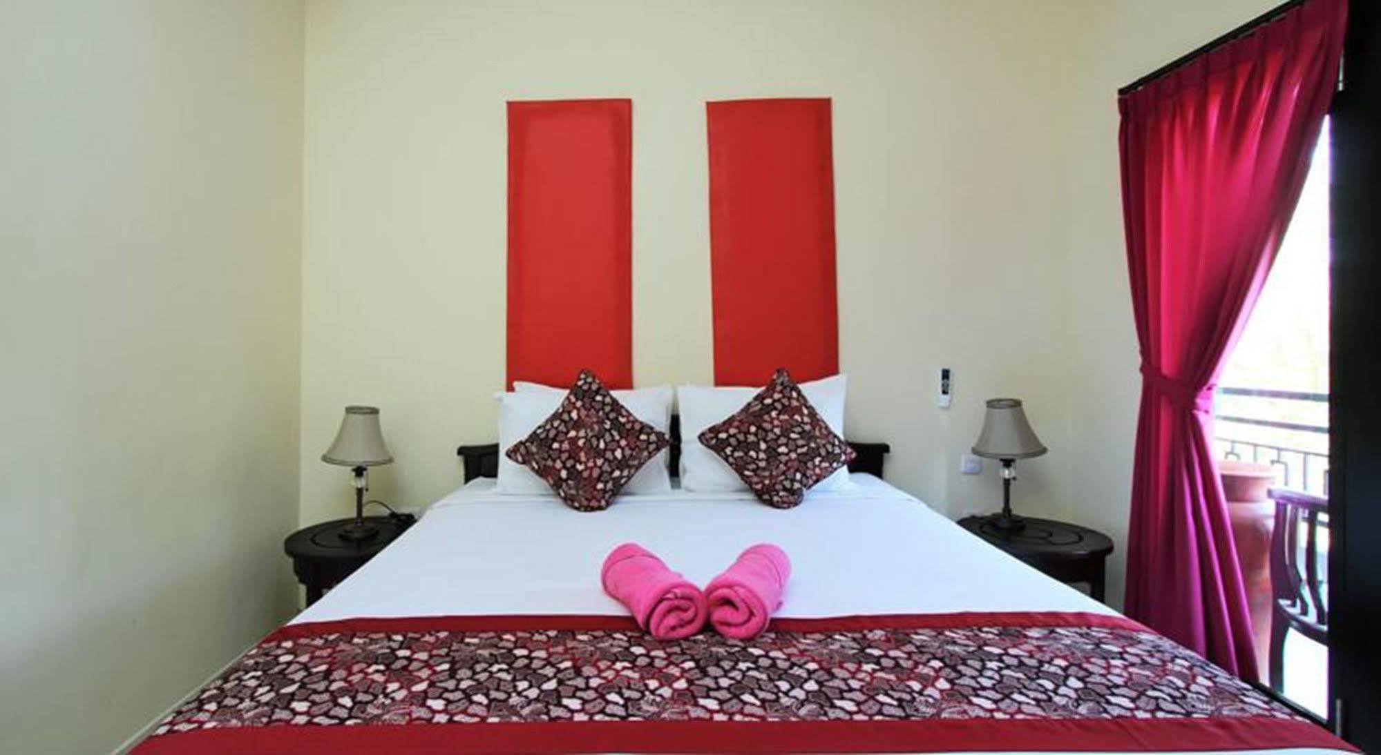 Ramantika Bali House Hotell Jimbaran Exteriör bild