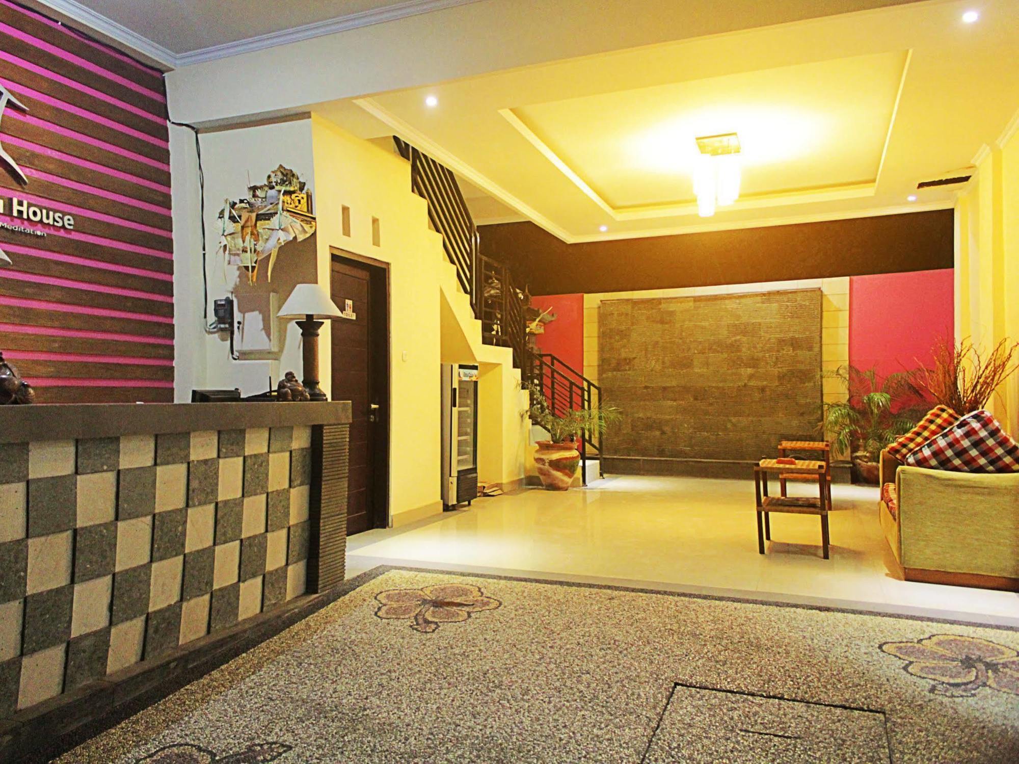 Ramantika Bali House Hotell Jimbaran Exteriör bild